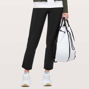 Lululemon black On the Move pant 28" crop trousers